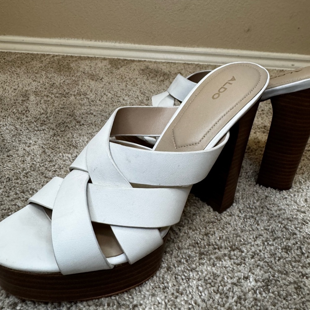 ALDO White Platform Block Heel Sandals | Casuarina Style | Size 9